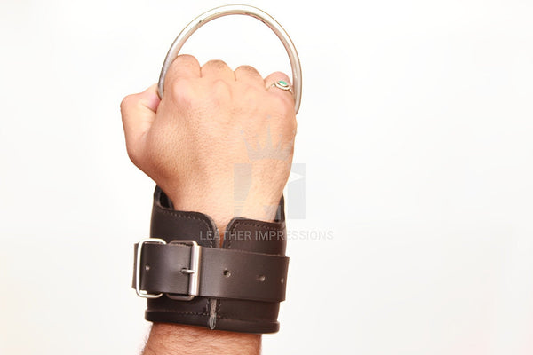 leather bondage cuffs, suspension cuffs, suspension wrist cuffs