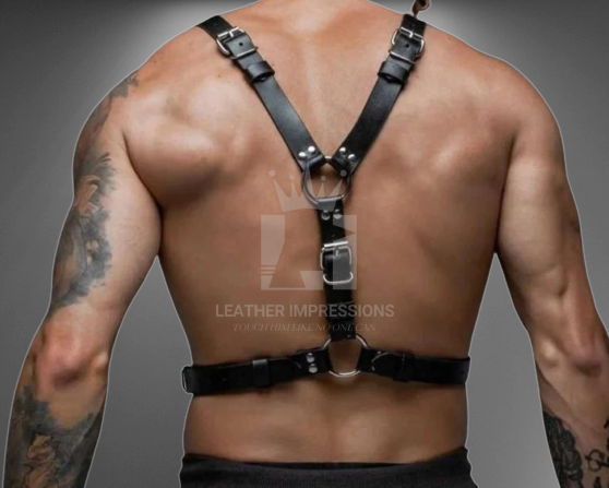Back image of Model wearing Men’s Chest Harness